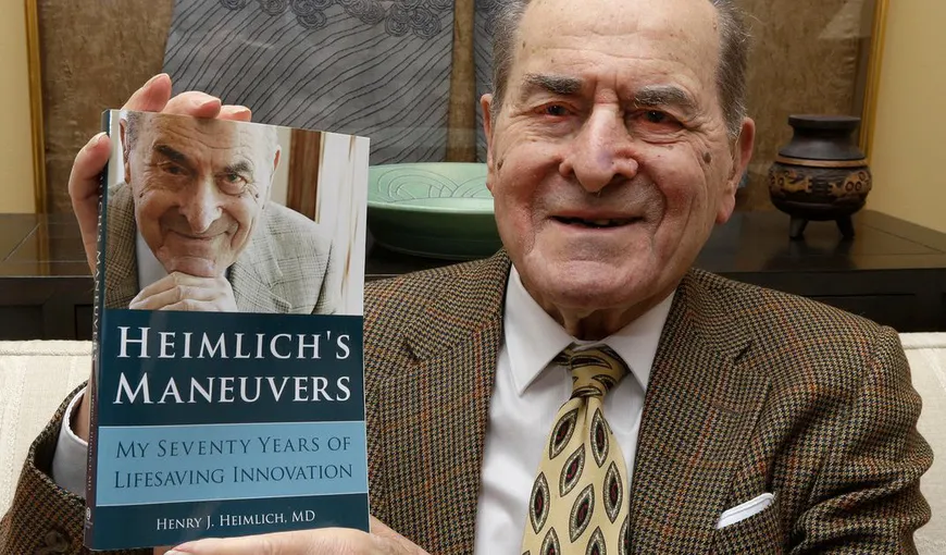 Medicul Henry Heimlich, de 96 de ani, a folosit metoda Heimlich pentru a salva o femeie de la moarte