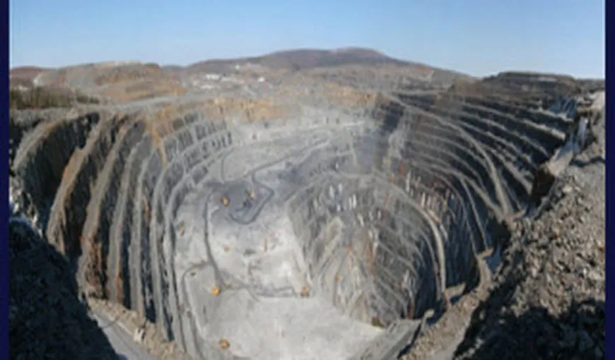 Alunecare de teren într-o mină din Siberia. 70.000 de metri cubi de rocă s-au prăbuşit