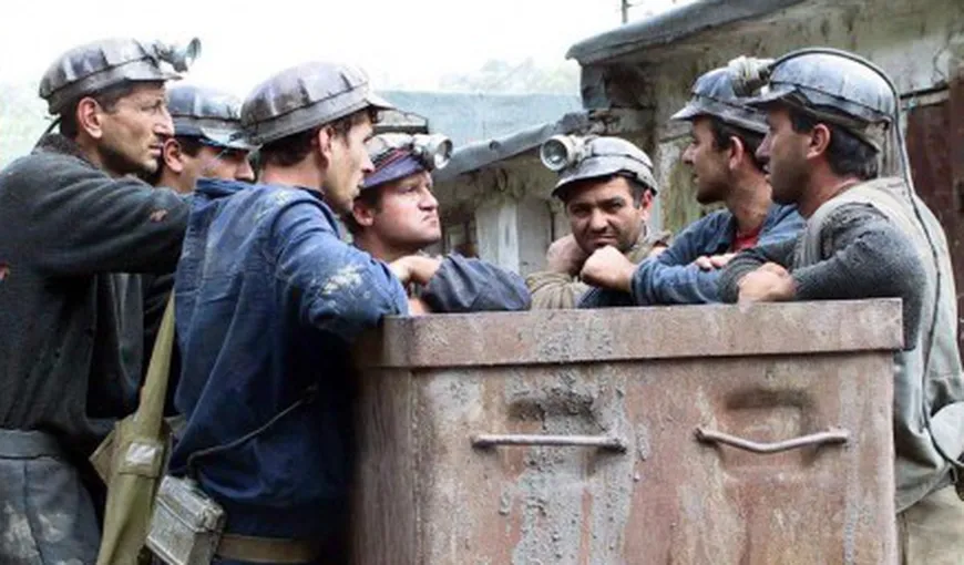 Minerii de la Paroşeni au refuzat să intre în subteran pentru că nu şi-au primit salariile