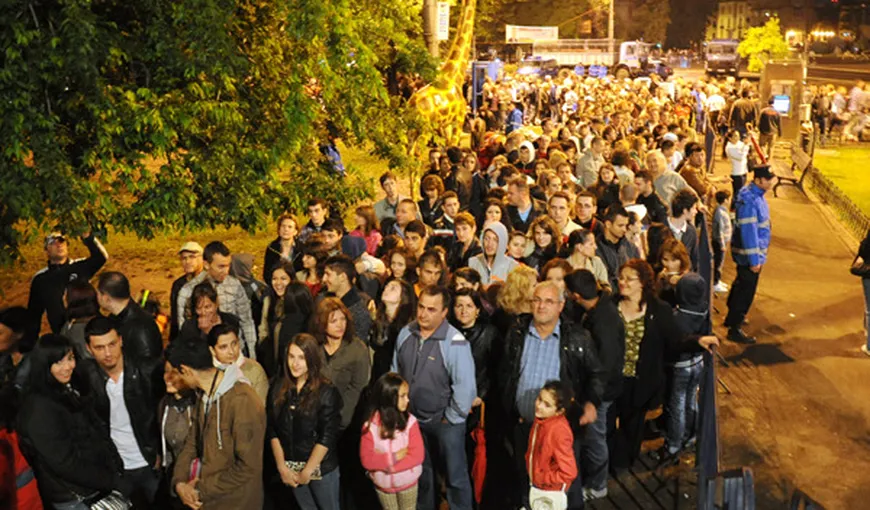 Zeci de mii de persoane au participat, în Bucureşti, la Noaptea Muzeelor