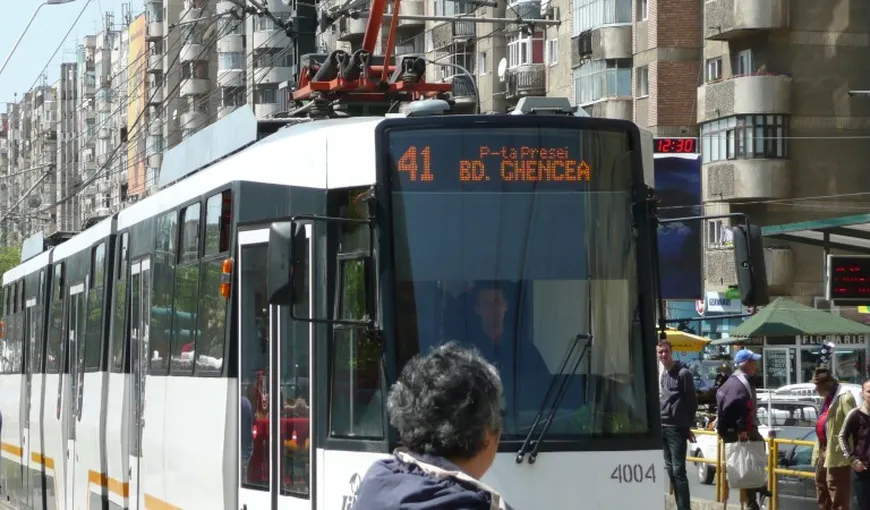 Un bărbat a fost lovit de tramvaiul 41, în Bucureşti
