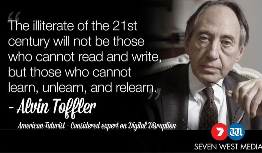Alvin Toffler, scriitorul şi futurologul american, a murit la 87 de ani