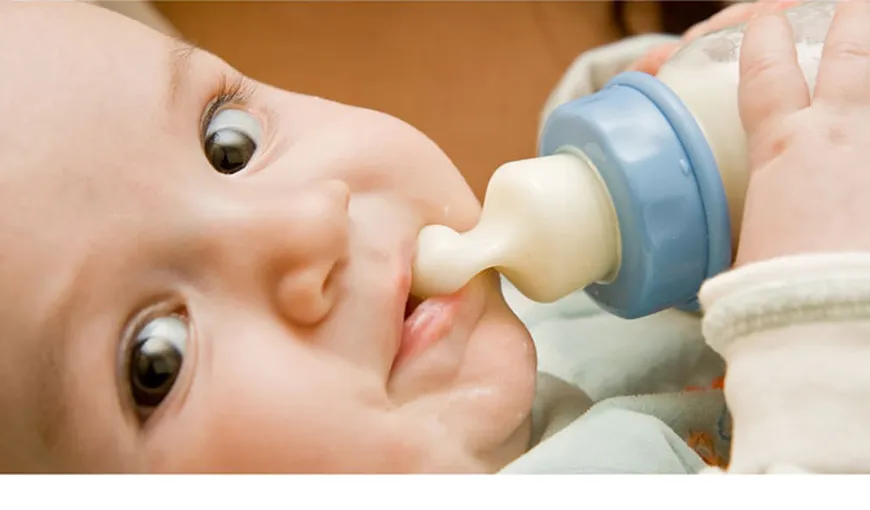 De cât lapte praf are nevoie un bebe?