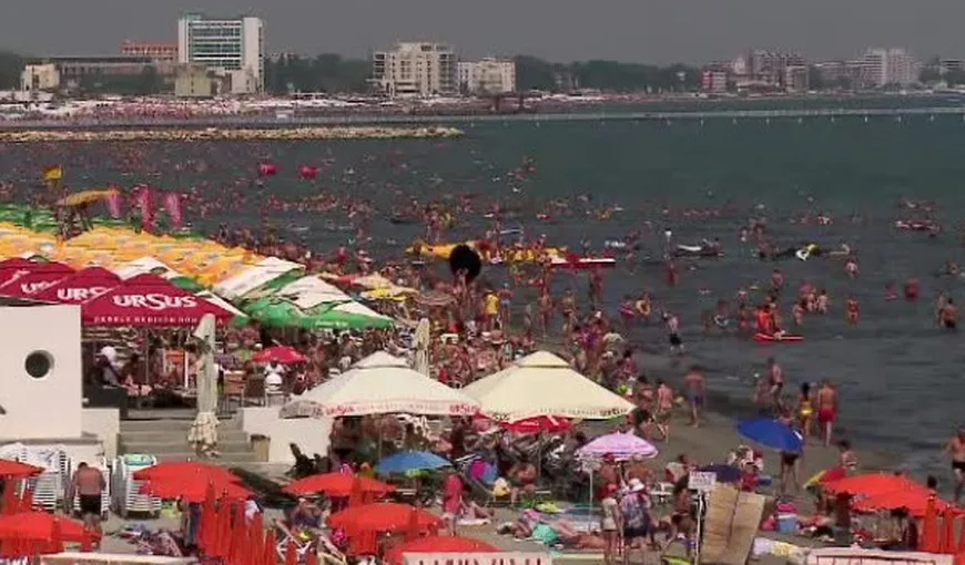 RECORD de Rusalii: 60.000 de români la mare, în weekend. Câţi bani au cheltuit