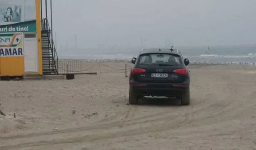 Şofer teribilist, cu maşina pe plaja din Mamaia