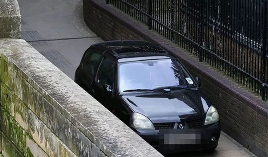 Alertă teroristă la Londra: O maşină suspectă a fost parcată lângă o staţie de metrou UPDATE