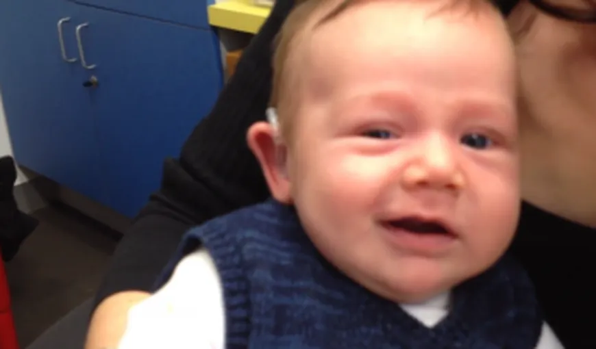 Miracolul zilei: Cum reacţionează un bebeluş când îşi aude mama pentru prima oară-VIDEO