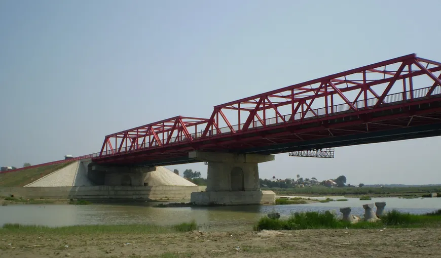 Încep reparaţiile la Podul Mărăcineni. Circulaţia se va desfăşura pe câte o singură bandă pe sens