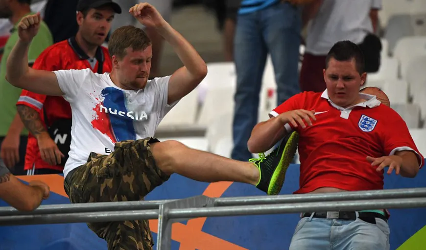 EURO 2016: UEFA anchetează violenţele de la meciul Anglia – Rusia. Rusia riscă EXCLUDEREA