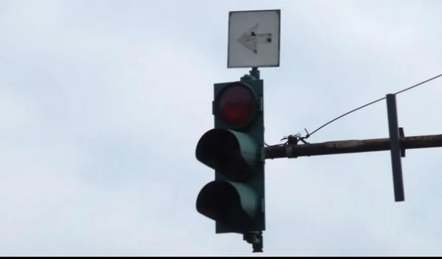 Enel întrerupe, joi, funcţionarea semafoarelor din Piaţa Victoriei