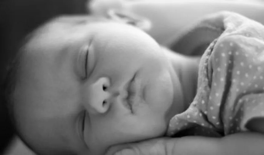 Mituri false despre somnul bebeluşului
