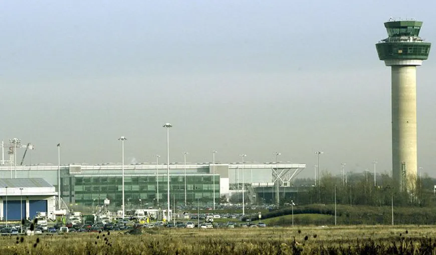 Opt persoane uşor rănite într-un incident la decolare pe aeroportul londonez Stansted
