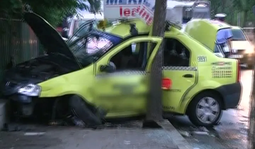 Trei turişti francezi au furat un taxi după o noapte de distracţie în club