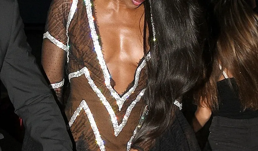 Cum arată Naomi Campbell la 46 de ani. Anii trec pe lângă fostul model