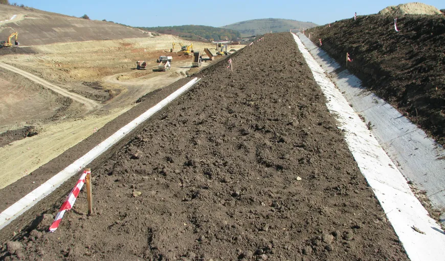 Autostrada Gilău-Nădăşelu care ar putea fi terminată în 2016 nu va duce nicăieri