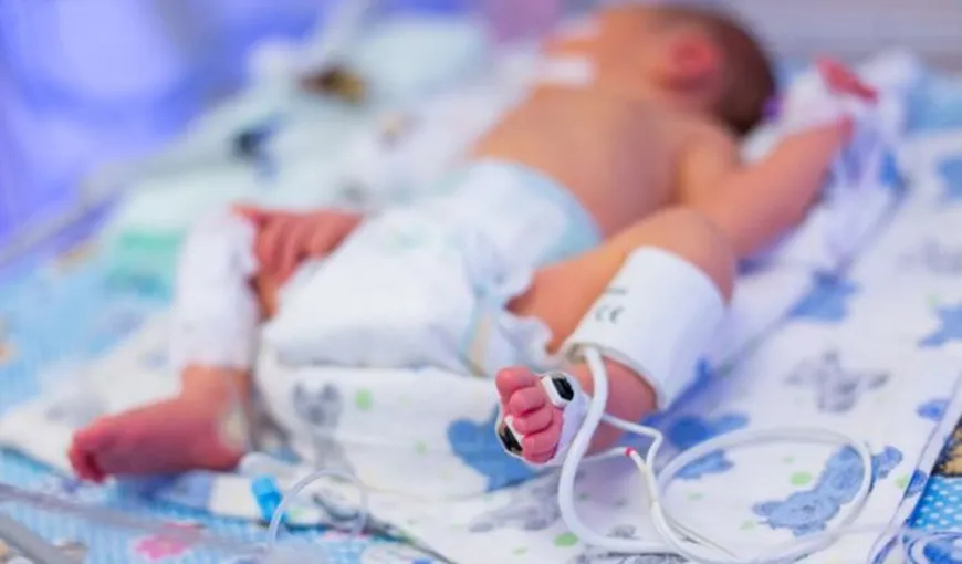 Bebeluş mort la spitalul din Piatra Neamţ. Fratele său geamăn are o infecţie nosocomială