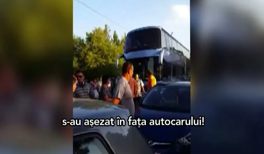 Scandal monstru la graniţa cu Bulgaria. Un poliţist de frontieră a fost agresat de mai mulţi turişti moldoveni VIDEO
