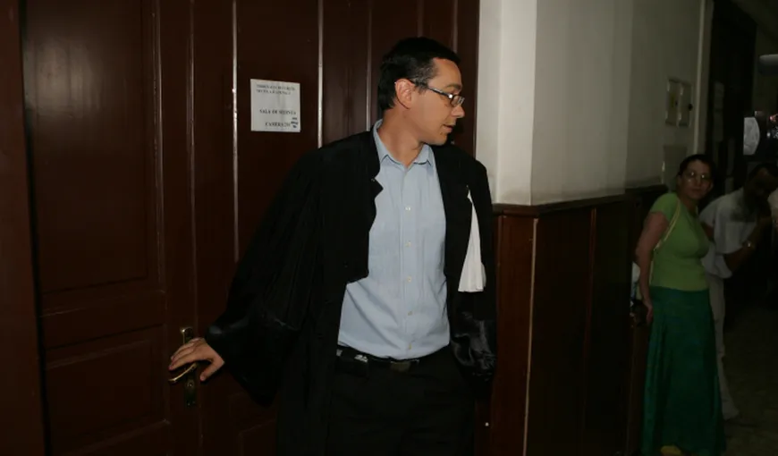 Baroul Bucureşti va discuta pe 23 august cererea de scoatere a lui Victor Ponta din avocatură