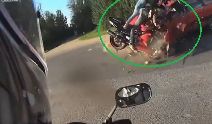 VIDEO ŞOCANT: Unul dintre cele mai dure accidente de motocicletă filmate vreodată