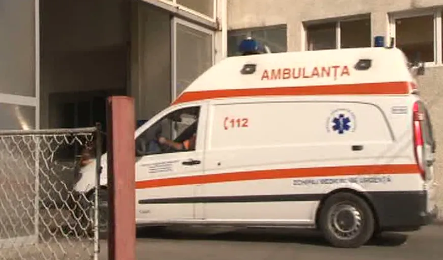 Opt elevi din Bucureşti au ajuns la spital din tabără. Există suspiciuni de toxiinfecţie alimentară