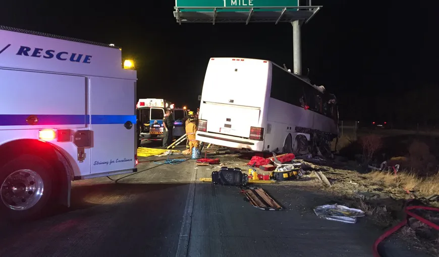 Tragedie pe o şosea, în California. Cel puţin cinci oameni au murit într-un accident de autocar