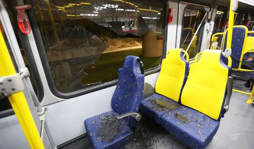 Panică la JO de la Rio. Un autobuz cu jurnalişti a fost atacat, oamenii sunt norocoşi că au rămas în viaţă