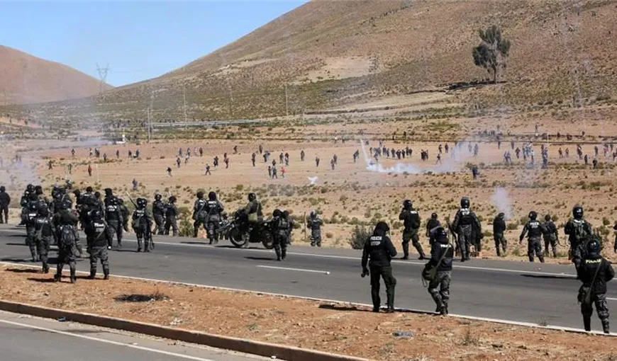 Cel puţin 40 de mineri din Bolivia au fost arestaţi un ministru a fost ucis în bătaie