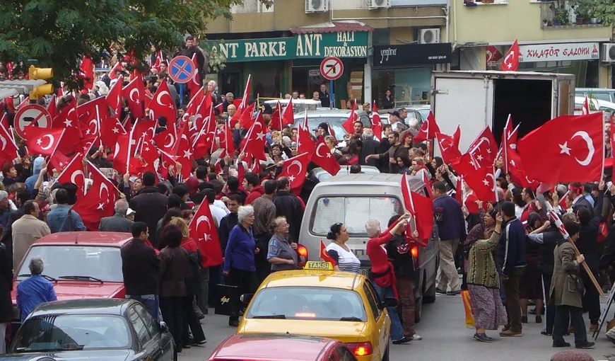 PKK şi-a reluat campania violentă: Cel puţin 14 morţi şi peste 200 de răniţi în atacuri, în Turcia