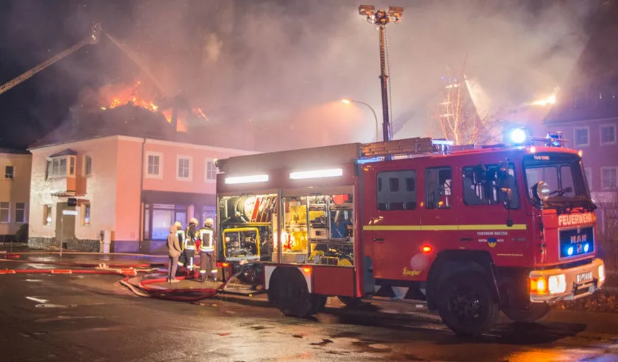 Incendiu la un centru pentru refugiaţi din Germania. 22 de persoane au fost rănite