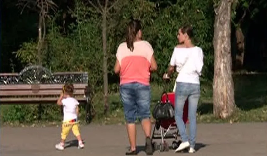 România cunoaşte o scădere masivă a numărului de nou născuţi. De ce nu mai fac tinerii copii?