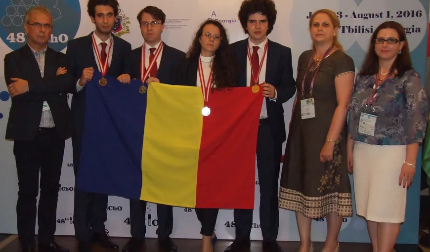 Cel mai bun rezultat la Olimpiada Internaţională de Chimie: Elevii români au câştigat trei medalii de aur şi una de argint