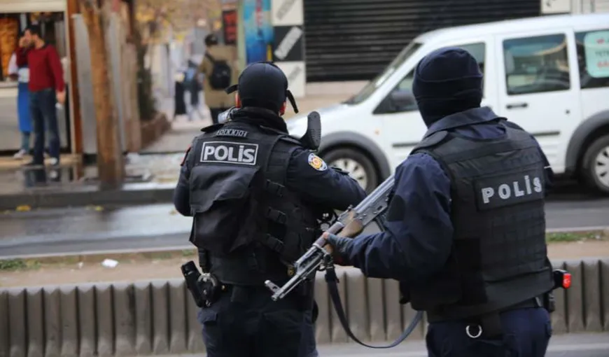 ATAC cu bombă în Turcia: Un soldat a fost ucis, iar alţi trei, răniţi