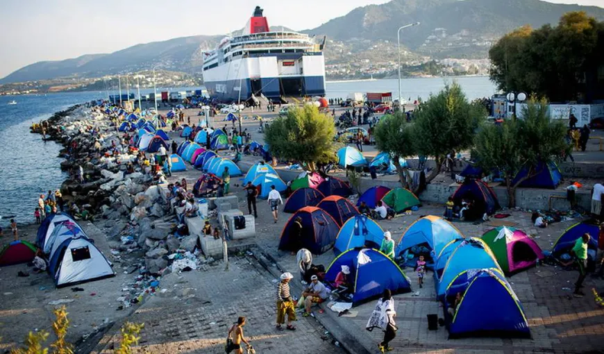 Taberele refugiaţilor de pe insulele greceşti au început să se aglomereze din nou după puciul eşuat din Turcia
