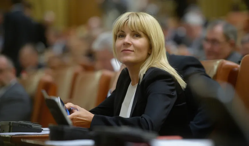 Elena Udrea, în a treia zi de post şi rugăciune. Fostul ministru îndeamnă la meditaţie şi fapte bune