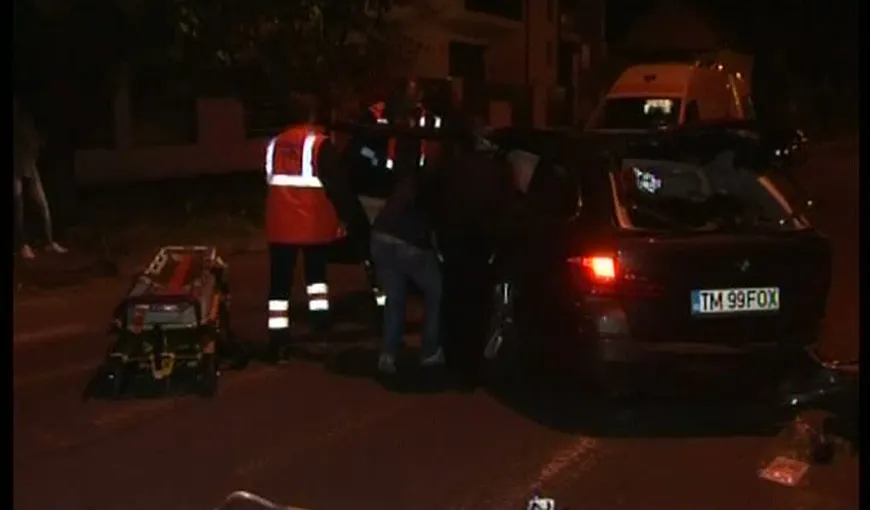 ACCIDENT în Timişoara. Ambulanţă SMURD, lovită în intersecţie. Trei persoane au fost rănite VIDEO