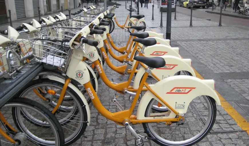 SE DESCHID primele staţii de bike-sharing GRATUIT din Bucureşti, marţi. Unde vor funcţiona