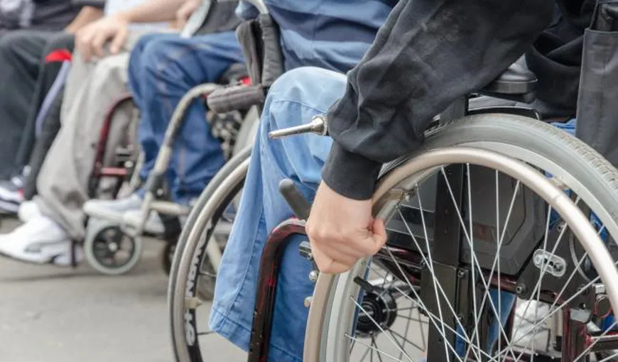 Guvernul a adoptat Strategia „O societate fără bariere pentru persoanele cu dizabilităţi”.Ce facilităţi primesc peste 750.000 de români