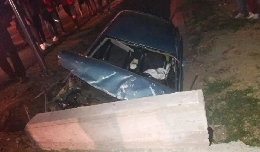Fiul lui Nicolae Guţă, implicat într-un grav accident, în Gorj. Maşina sa s-a izbit de un cap de pod