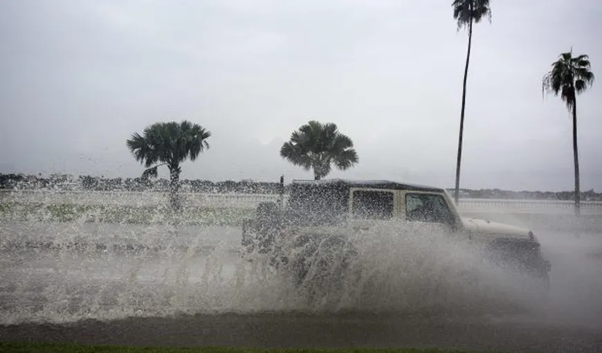 Uraganul Hermine loveşte Florida. Risc de inundaţii „potenţial mortale”