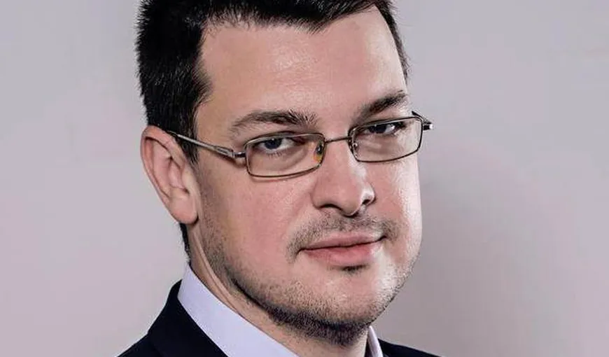 Deputatul PNL Ovidiu Raeţchi îi cere premierului Tudose să spună public dacă sunt probleme cu banii de salarii şi pensii