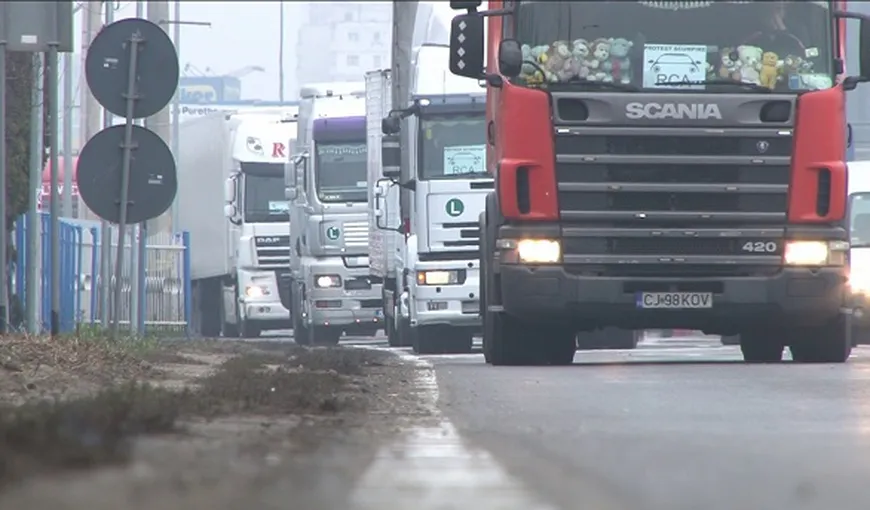 Transportatorii rutieri solicită Guvernului îngheţarea tarifelor RCA, prin Ordonanţă de Urgenţă