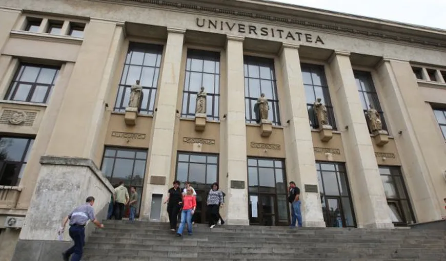 Zece universităţi de stat vor ca salarizarea să fie unitară în învăţământul universitar, după performanţă, şi nu exclusiv după funcţie