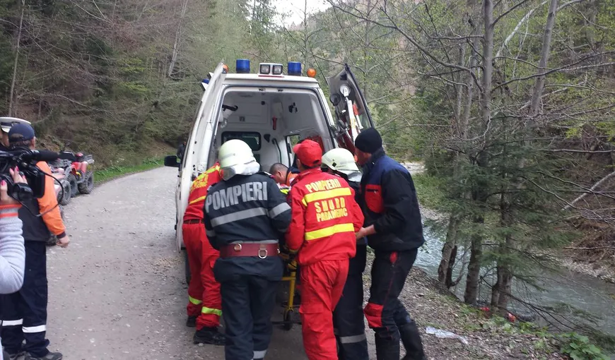 Accident grav pe Valea Prahovei. Un mort şi patru răniţi, după ce două maşini s-au tamponat