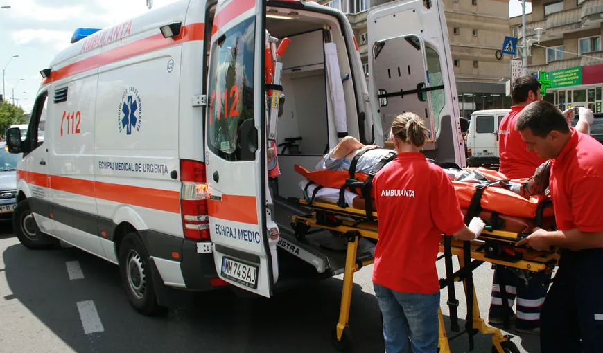 Accident de muncă la o firmă din Botoşani. Un bărbat a ajuns în stare critică la spital