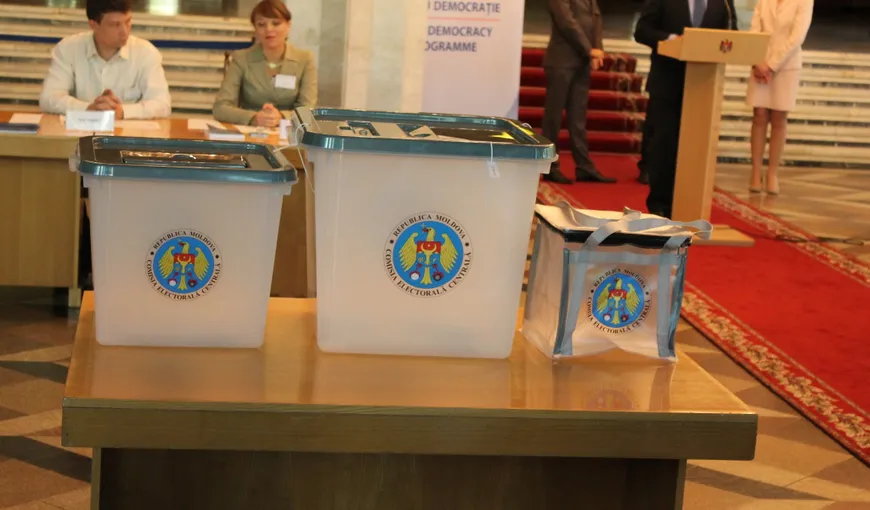 Alegeri Republica Moldova. Moldovenii îşi aleg duminică preşedintele prin vot direct, pentru prima dată în ultimii 15 ani