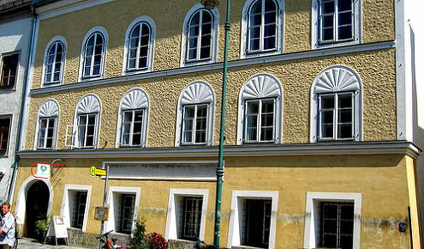 Guvernul austriac vrea să demoleze casa în care s-a născut Adolf Hitler