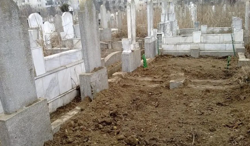 După scandalul moscheii, Gabriela Firea alocă GRATUIT teren pentru construcţia unui cimitir musulman lângă Bucureşti
