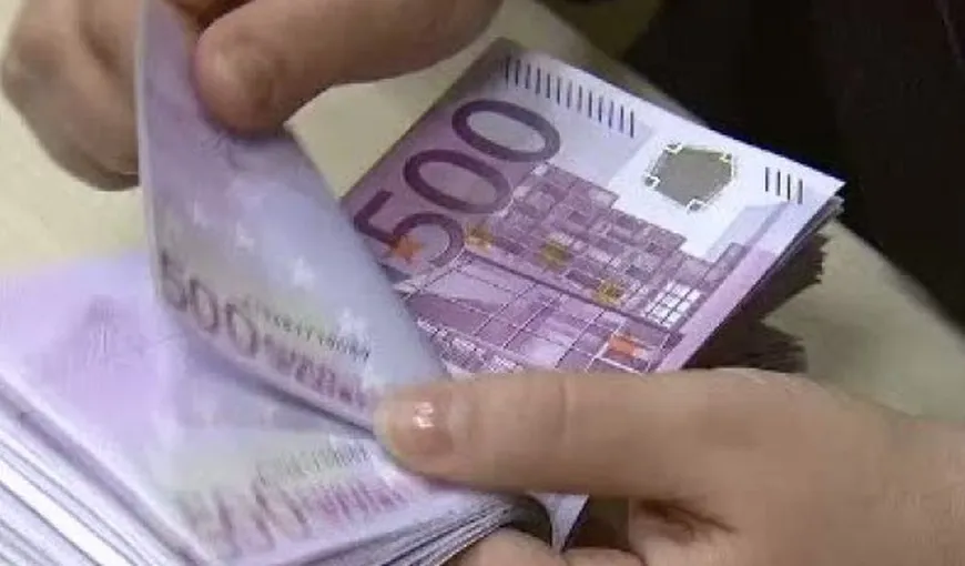 Copiii născuţi în ultimii cinci ani trebuie să primească de la stat 500 de euro