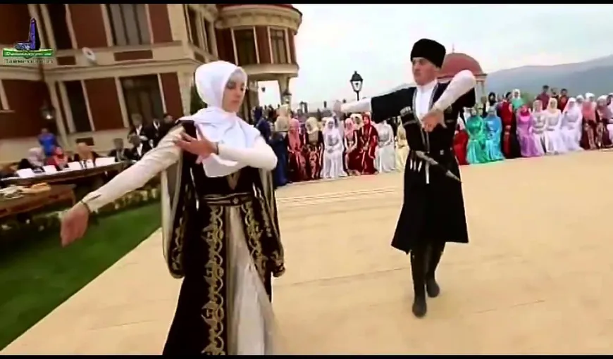 Distracţie la ordin. Cecenia a instituit o miliţie care monitorizează dansurile din timpul nunţilor