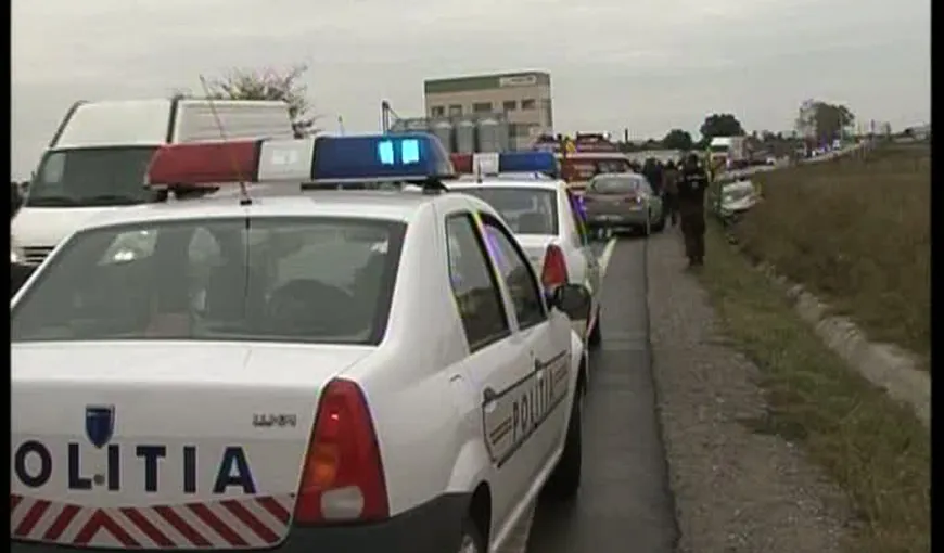 Accident cu nouă victime în Hunedoara. Un microbuz cu pasageri s-a izbit violent de un autoturism